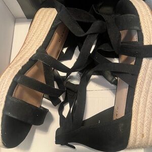 Torrid Black Strappy Ankle Flatform Sandals